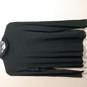 Tahari black turtleneck top size large